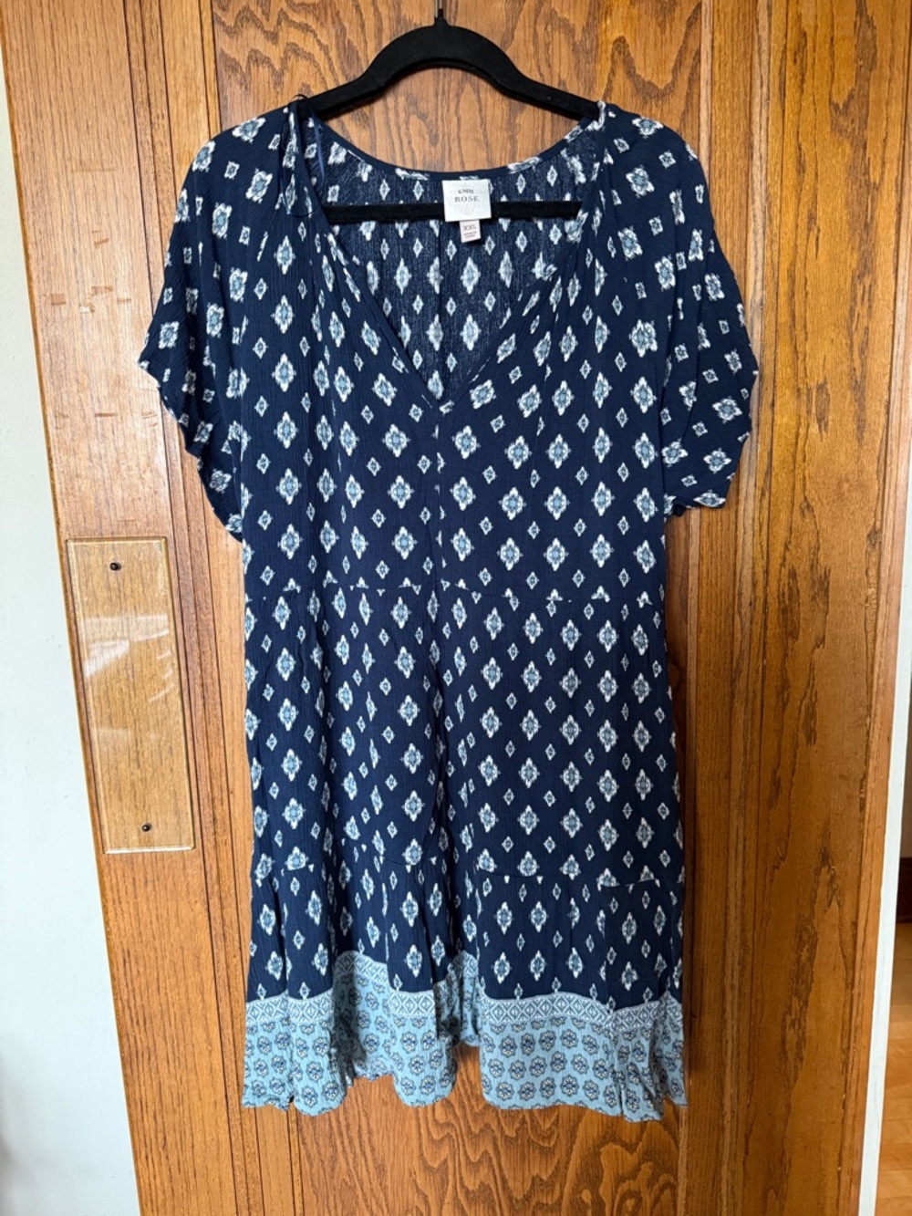 Knox Rose Navy and White Printed V-Neck Mini Dress